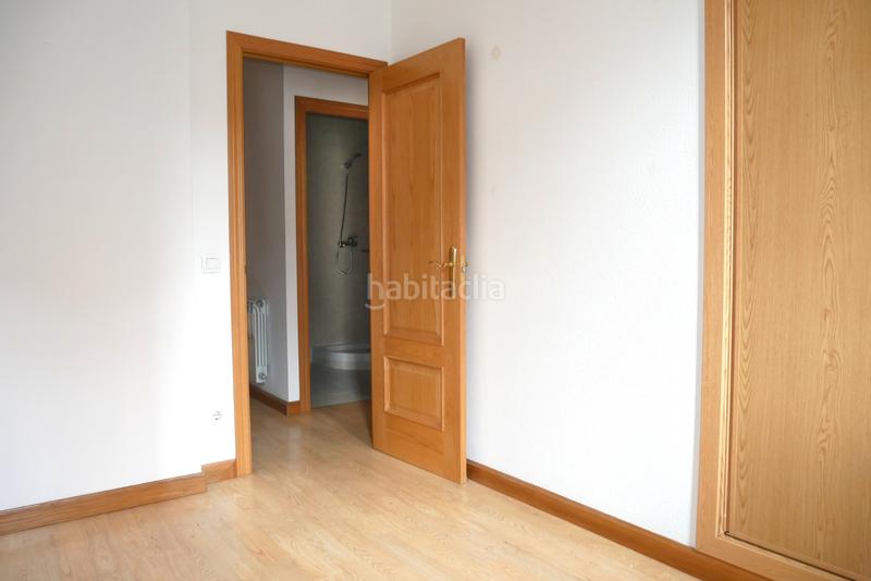 Foto 063f4960-f42d-4a43-a79a-329450a9998d. Location appartement dans calle de peña nueva 68 dans Madrid