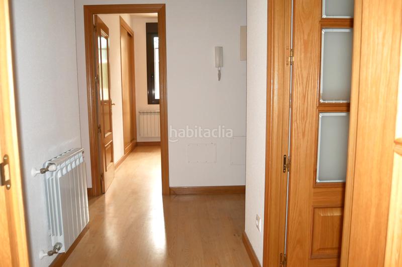Foto b8490f34-6702-4e1b-9839-4ead3003f600. Location appartement dans calle de peña nueva 68 dans Madrid