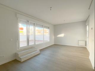 Rent Flat in Calle de cavanilles 29