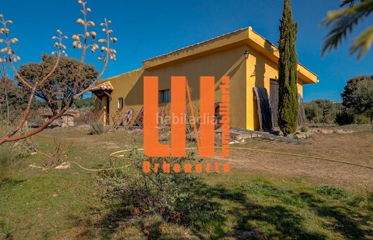 Foto cf4716e5-3ac6-4d6b-ab4e-5673674d88a0. Xalet amb calefacció aparcament piscina a Mojadillas-Parque de las Infantas-El Paraiso Valdemorillo