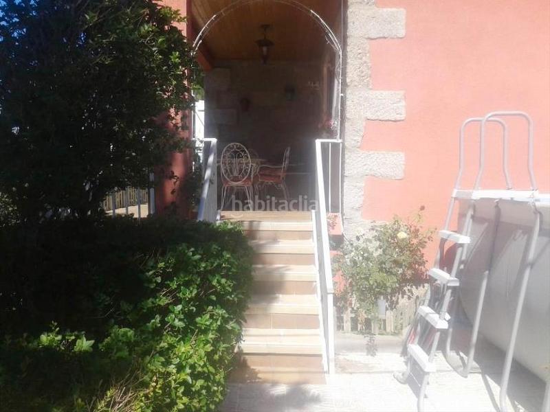 Foto a8a19bb3-4516-44fa-9a34-5f71b8393d4a. Chalet avec cheminée chauffage parking piscine dans Otero de Herreros