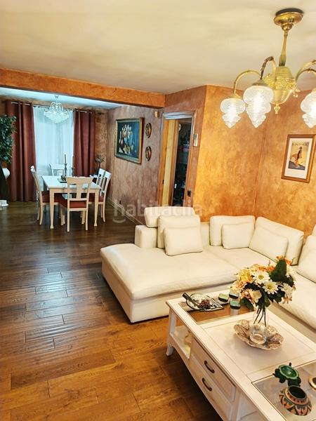 Foto d218352d-9024-4e2b-a96d-efc6680e104c. Chalet avec cheminée chauffage parking piscine dans Otero de Herreros