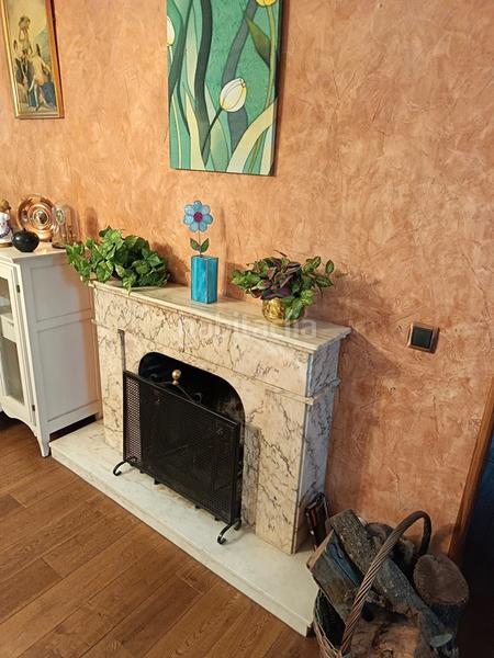 Foto d5675515-1b3f-479a-a179-7ff58455cb46. Chalet avec cheminée chauffage parking piscine dans Otero de Herreros