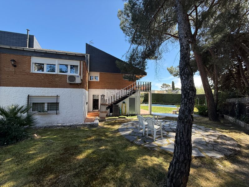 Foto cb19d7ab-d3c4-47cb-9727-3adcd08ca0c8. Xalet amb xemeneia calefacció aparcament piscina a Rozas de Madrid (Las)