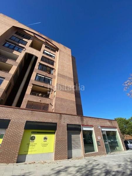 Foto b5edcc0b-2528-49cf-9088-0dfd8f486b1c. Alquiler local comercial en primera fase-nuevo Tres Cantos Tres Cantos
