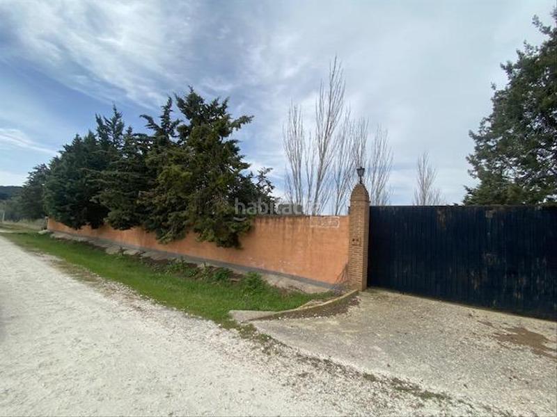 Foto ae19d114-30e7-4332-be9a-8898c60527e8. Masía en Cenicientos