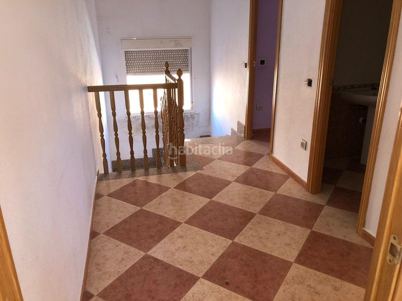 Foto 8e33bd9d-330a-4197-90b7-b5aaee94eab9. Casa adossada amb aparcament a Yepes