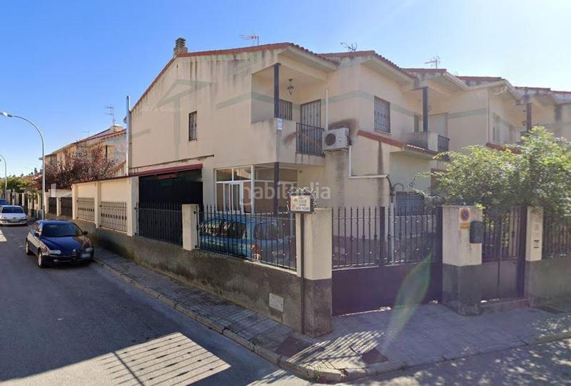 Foto dd149b05-1cb5-4b99-bfb2-9dc3e3f145a8. Chalet con parcheggio in Puerta de Murcia-Colegios Ocaña