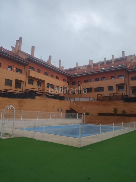 Foto 0a045682-bd8b-4fc0-a12d-135407090544. Dúplex amb aparcament piscina a Méntrida