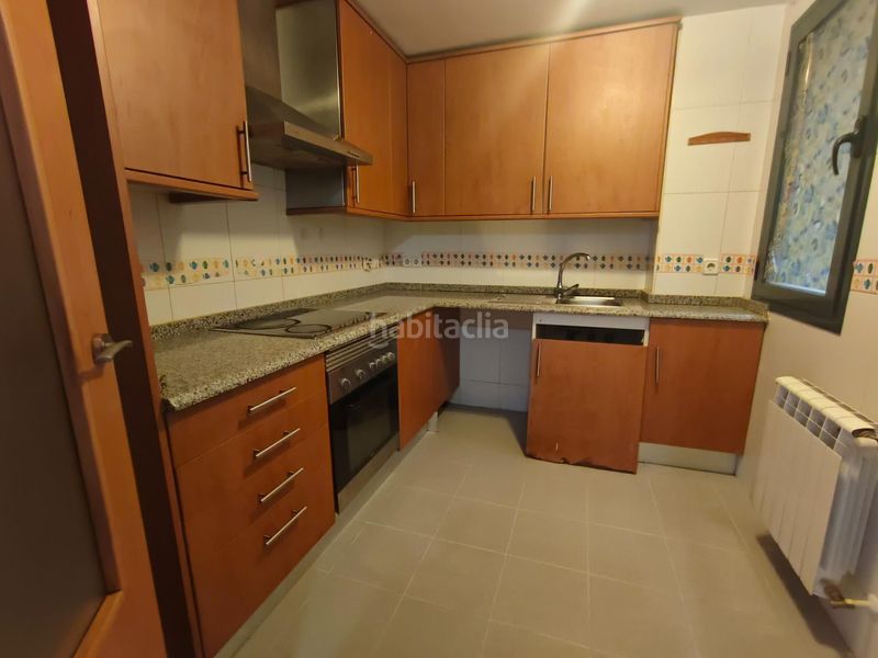 Foto 416bb742-1f98-4a0f-a0e5-5737f6525836. Dúplex amb aparcament piscina a Méntrida