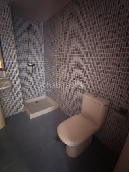 Foto 5acc00ba-9c9e-44b8-998f-eb8d507ed659. Dúplex amb aparcament piscina a Méntrida