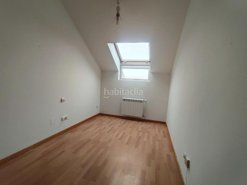 Foto cfa3d102-91f3-4868-995c-2b4b9392d7d3. Dúplex amb aparcament piscina a Méntrida