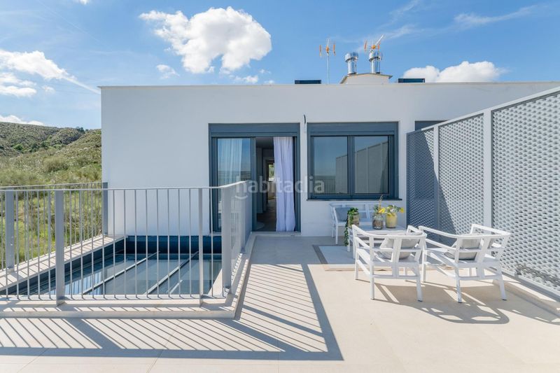 Foto 49f0144b-4a7f-4c6d-b087-267e5f3a6d23. Casa adossada amb aparcament a nuevo Aranjuez-ciudad de las artes Aranjuez