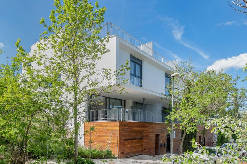 Foto f716fc34-2cb5-44af-991d-dbeba501cc61. Casa adossada amb aparcament a nuevo Aranjuez-ciudad de las artes Aranjuez