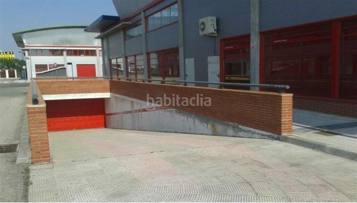 Foto 403c797e-f8ad-4e6b-9ca0-434f83237930. Aparcament cotxe a Griñón