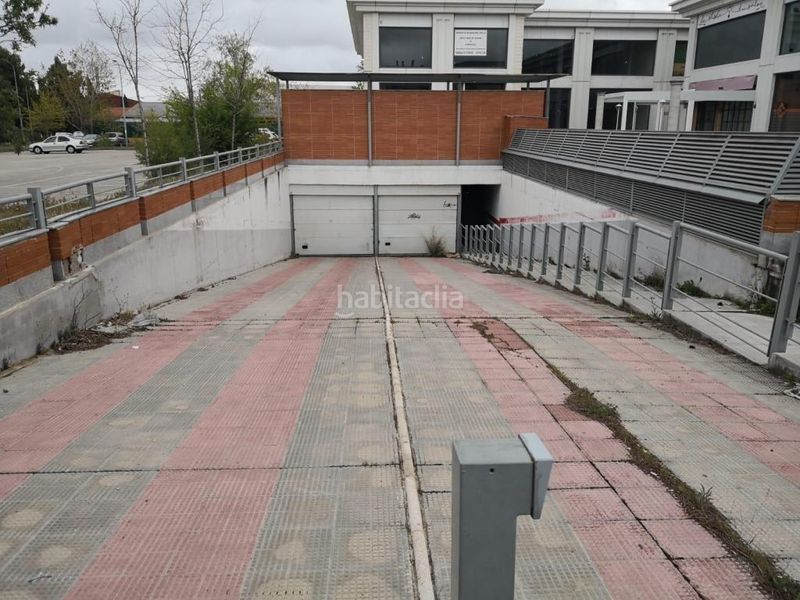 Foto 2ffcf281-b815-4e70-b766-d09219af3088. Parking coche en Griñón