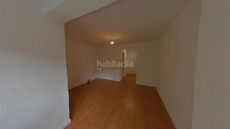 Foto e91e2eb8-ebee-4b7f-8219-d51a4ab3de4d. Pis a Zarzaquemada Leganés