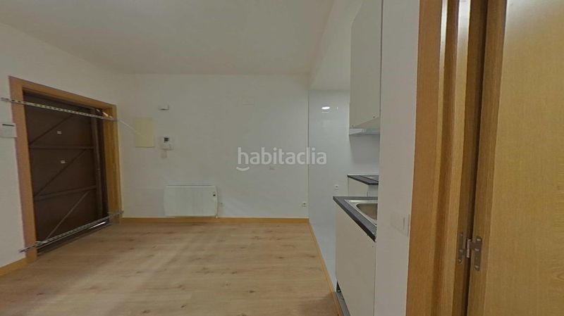 Foto 2f0e93d9-5de3-4850-8731-46e513bbd531. Estudi amb aparcament a Centro Aranjuez
