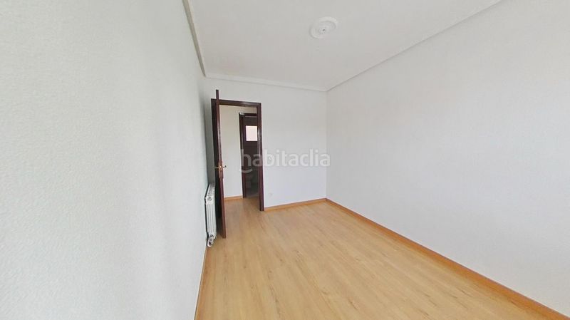 Foto 15881f95-56d0-4cda-9e3d-98e04d4a1ea7. Pis a El Naranjo Fuenlabrada