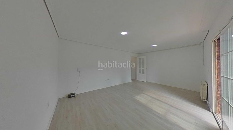 Foto db9248ac-eb7c-4b44-921f-44ec6ce7ab56. Pis a Centro Valdemoro