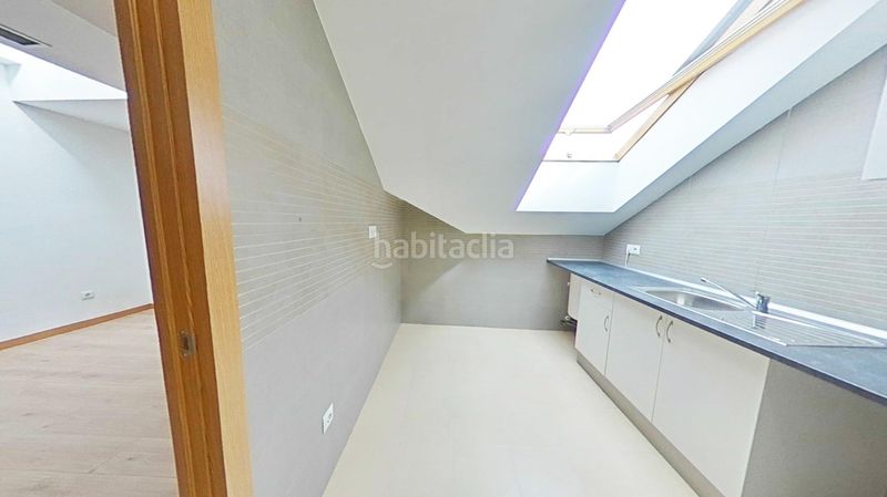 Foto d7c838a9-fa6c-4924-a26a-5d56ec398e6c. Àtic amb aparcament a Centro Aranjuez