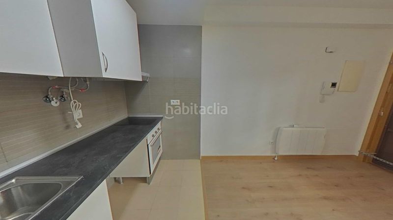 Foto 6639ce73-ea37-429b-8dc5-546c24402793. Pis amb aparcament a Centro Aranjuez