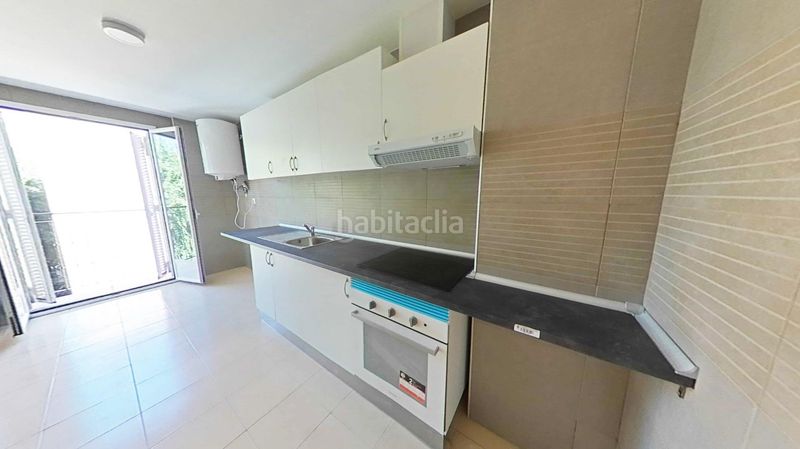 Foto f06aaf36-9485-4f7a-ae96-fc073136d38b. Pis amb aparcament a Centro Aranjuez