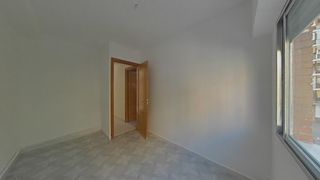 Etagenwohnung in Suroeste - Zona Hospital