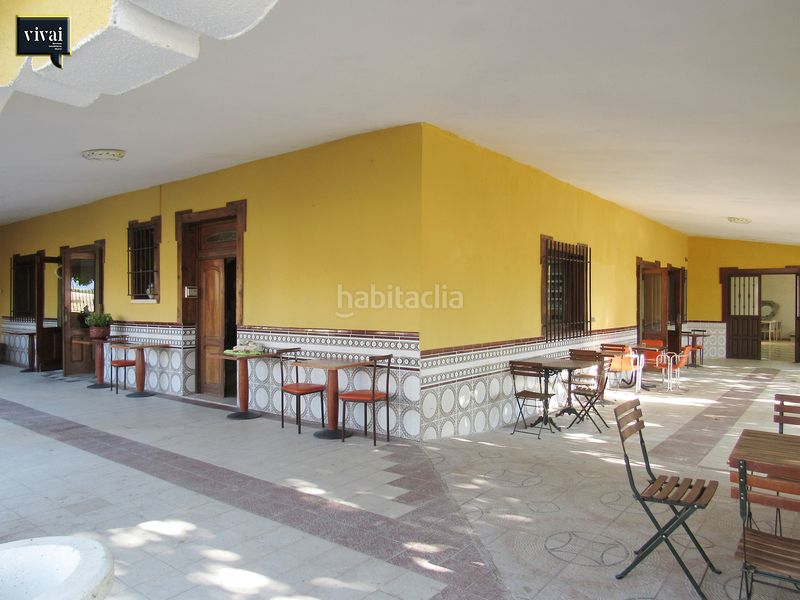 Foto 1ec85432-4d21-4d26-8ea4-f6638b06b6c8. Casa aparellada amb xemeneia a Escalona