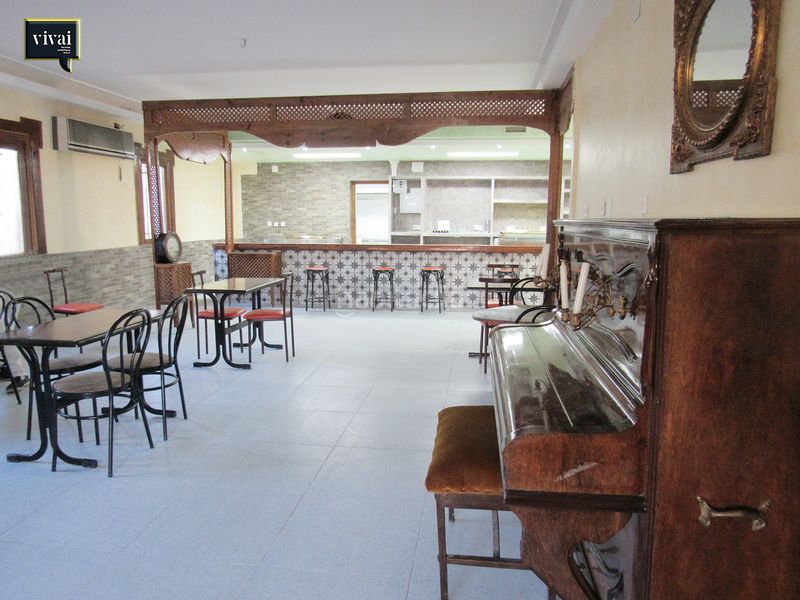 Foto ad3c91fb-d632-429a-b2a9-ade06724dba0. Casa aparellada amb xemeneia a Escalona