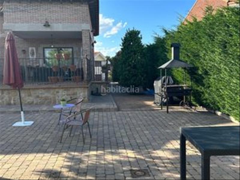 Foto 40f3692f-22d7-4571-9392-c2704eba4093. Chalet en Campo Real