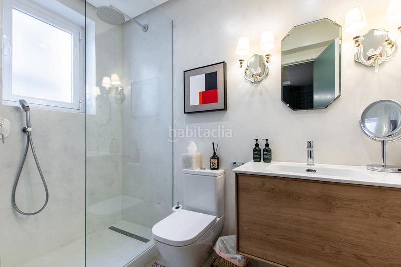Foto fbdef218-e3bb-4f6f-b775-dd66e0c616c5. Piso vivienda reformada en los Jerónimos en Jerónimos Madrid
