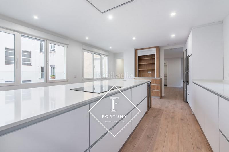 Foto 0bd84d8c-bc10-4458-8f57-761feadbcbae. Rent flat with heating in Jerónimos Madrid