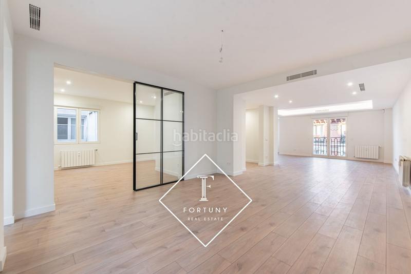 Foto bcf6a613-c062-454a-bfe4-c26ceead6728. Rent flat with heating in Jerónimos Madrid