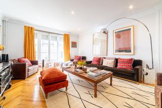 Pis en Cortes-Huertas. Espectacular vivienda a reformar en huertas