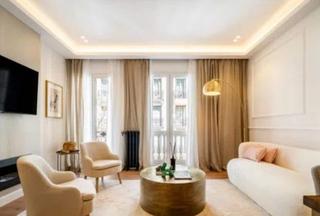 Pis a Recoletos. Exclusiva vivienda en recoletos con dos balcones exteriores
