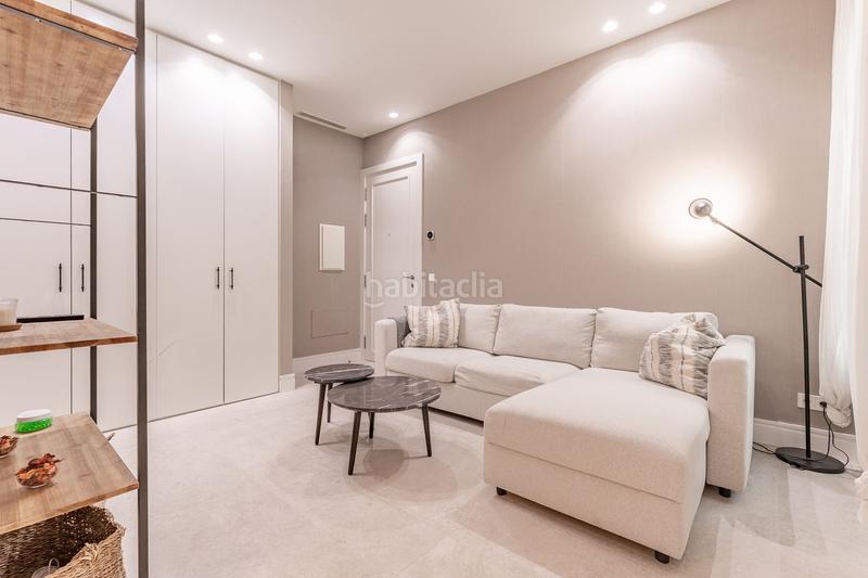 Foto 2a734423-486d-40b0-99b4-0a0e47a5c386. Piso espectacular piso reformado de 187 m con apartamento independiente en elegante edificio de principios de siglo en Madrid