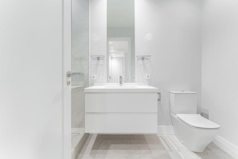 Foto 50dfedbd-f208-41ad-8833-ffb258151828. Piso espectacular piso reformado de 187 m con apartamento independiente en elegante edificio de principios de siglo en Madrid