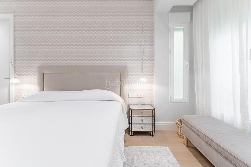 Foto b30fe5f9-0c5b-4f1c-9a78-d07769c5dc66. Piso espectacular piso reformado de 187 m con apartamento independiente en elegante edificio de principios de siglo en Madrid