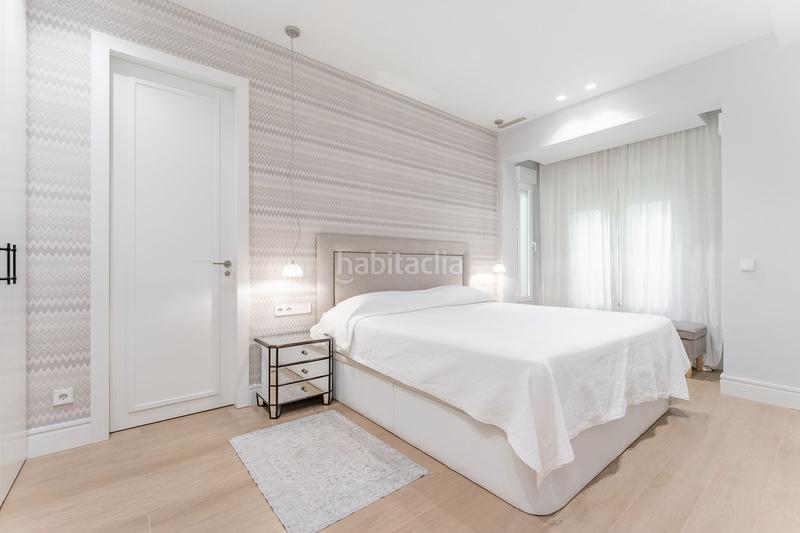 Foto ebf35b28-aa85-40ee-a096-7a8bac8990f3. Piso espectacular piso reformado de 187 m con apartamento independiente en elegante edificio de principios de siglo en Madrid