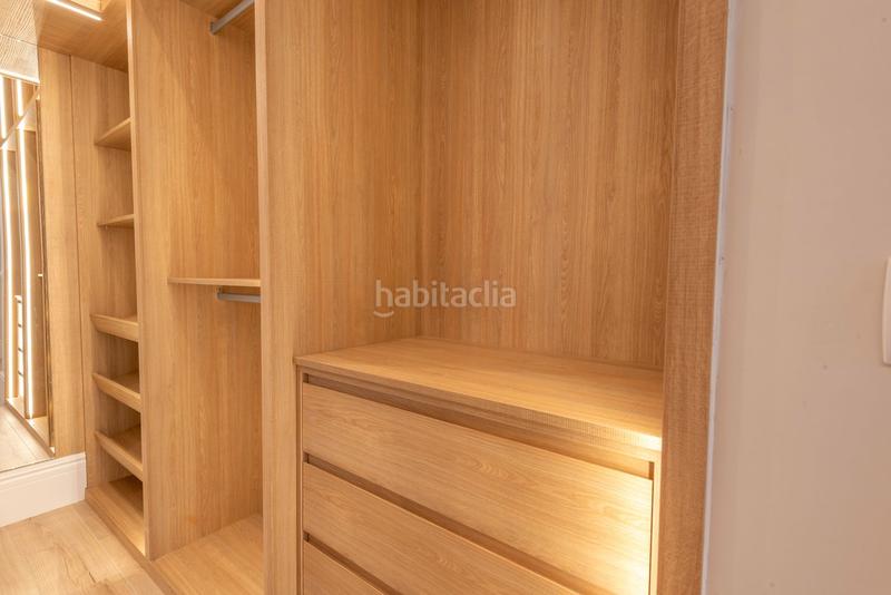 Foto ad835ce6-3f48-4a1b-b2e6-71bb027f1243. Piso elegante vivienda a estrenar en edificio clásico con vistas al retiro en Madrid