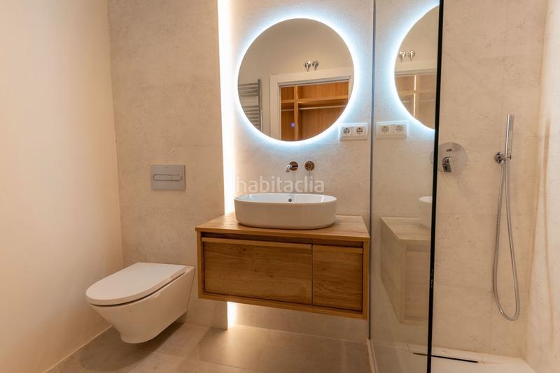 Foto c6b80b99-60c9-449d-8776-10efc79c3d13. Piso elegante vivienda a estrenar en edificio clásico con vistas al retiro en Madrid