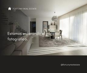 Piso en Valdemarín. Exclusiva vivienda con piscina