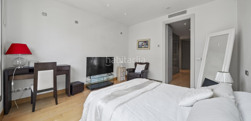 Foto 5b9c3415-4df6-4cb4-afbd-e0cfbe1a6b48. Piso garaje, piscina y vistas privilegiadas en Recoletos Madrid