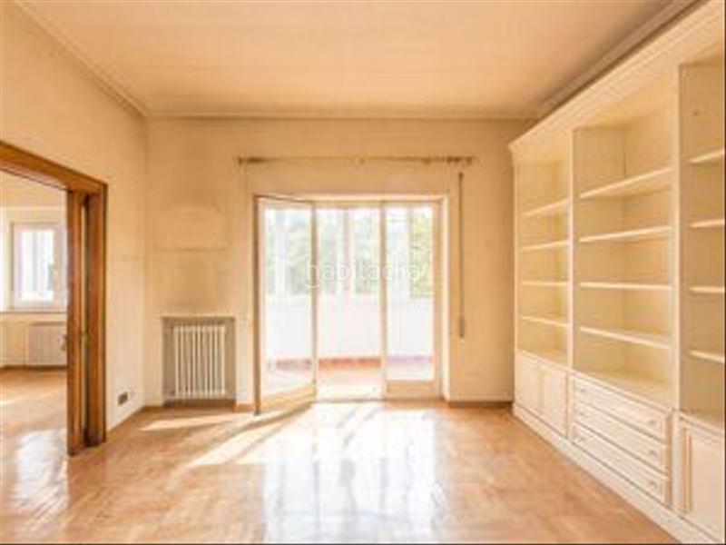 Foto 45bd93a6-e69f-41d2-b798-e3fa852f2083. Piso increíble vivienda para reformar en Goya en Goya Madrid