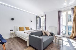 Appartamento in Universidad-Malasaña. Vivienda amplia y luminosa en malasaña