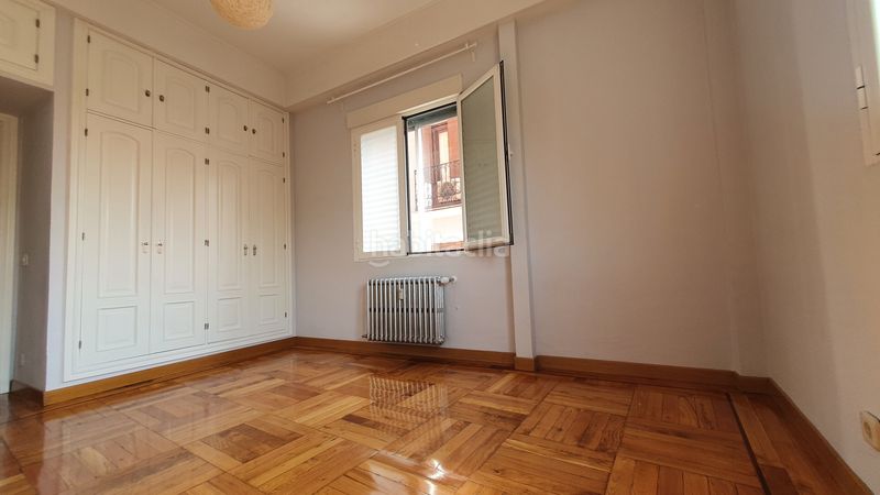 Foto bfcf07e1-10b9-4c80-904a-f95f5ab9e504. Rent flat with heating in Universidad-Malasaña Madrid