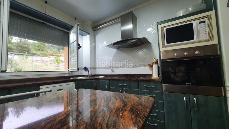 Foto 0ae466ff-0457-45b7-9d85-c309855b2576. Chalet con camino parcheggio in Vega de Espinareda