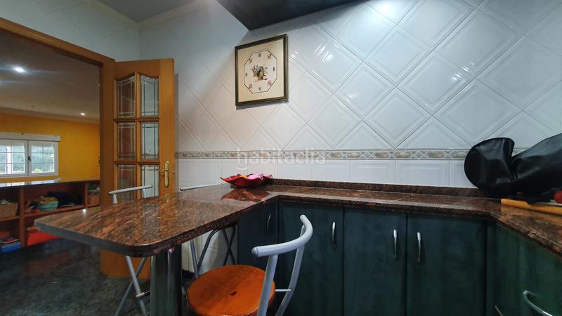 Foto 0f8b4e49-00e1-4b24-876d-c05071658626. Chalet con camino parcheggio in Vega de Espinareda