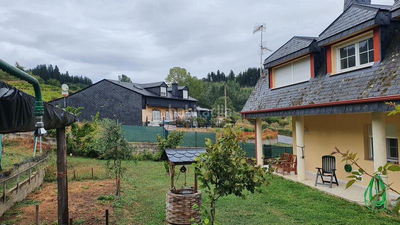 Foto 23ef18eb-1835-4ac4-94b8-f5427f1d3f9a. Chalet con camino parcheggio in Vega de Espinareda